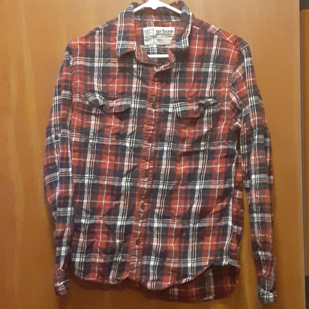 Plaid long sleeve flannel shirt